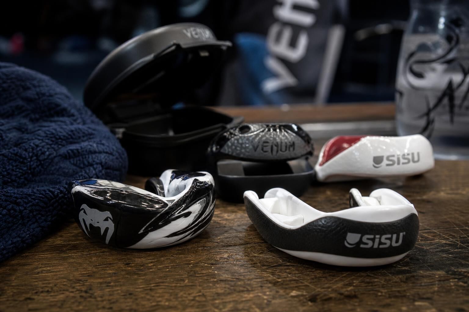 Découvrez comment choisir le protège-dents idéal pour les sports de contact, alliant confort, protection et performance pour sécuriser vos séances d'entraînement et compétitions.